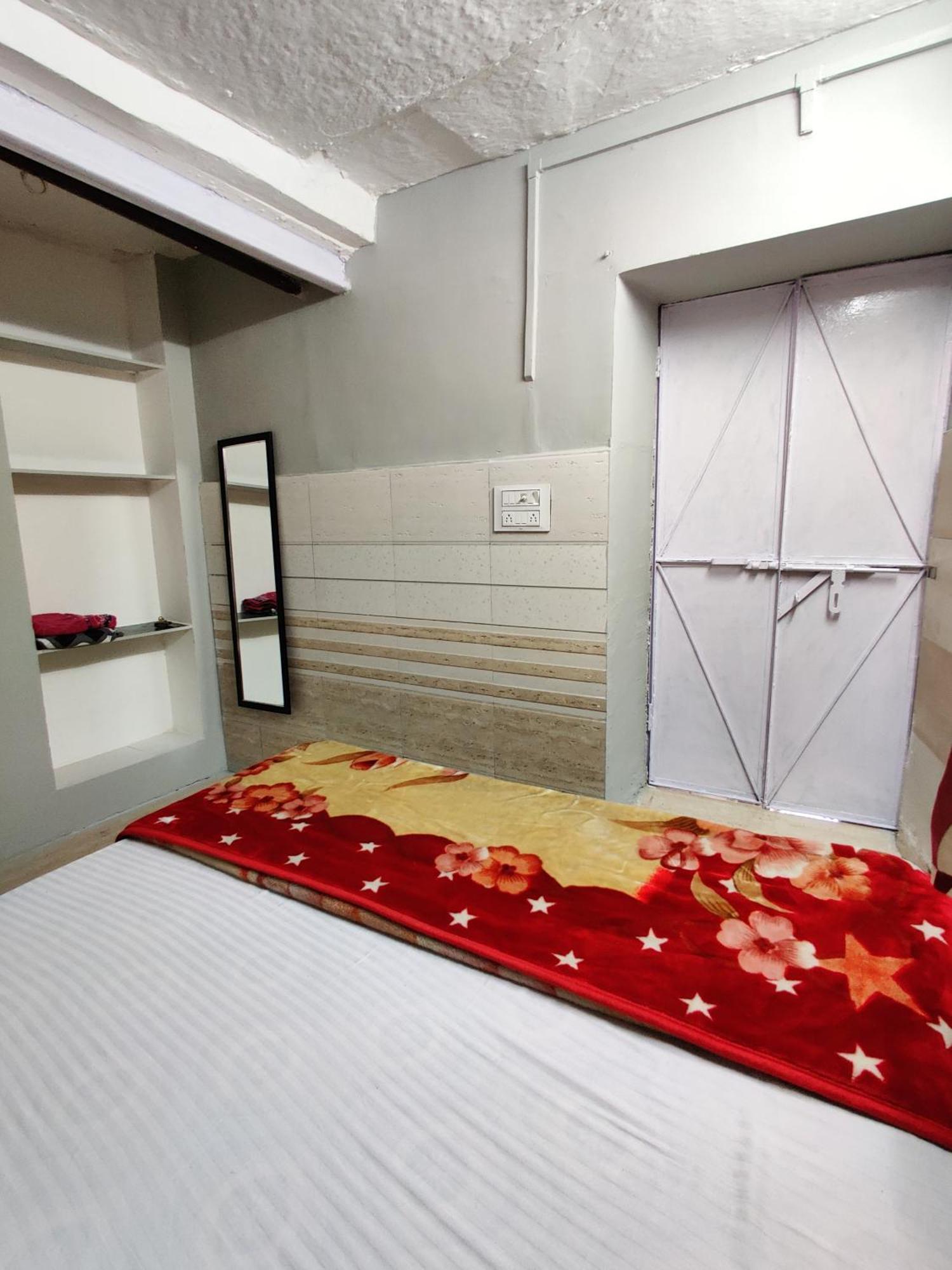 Varah Square Guest House プシュカル 部屋 写真