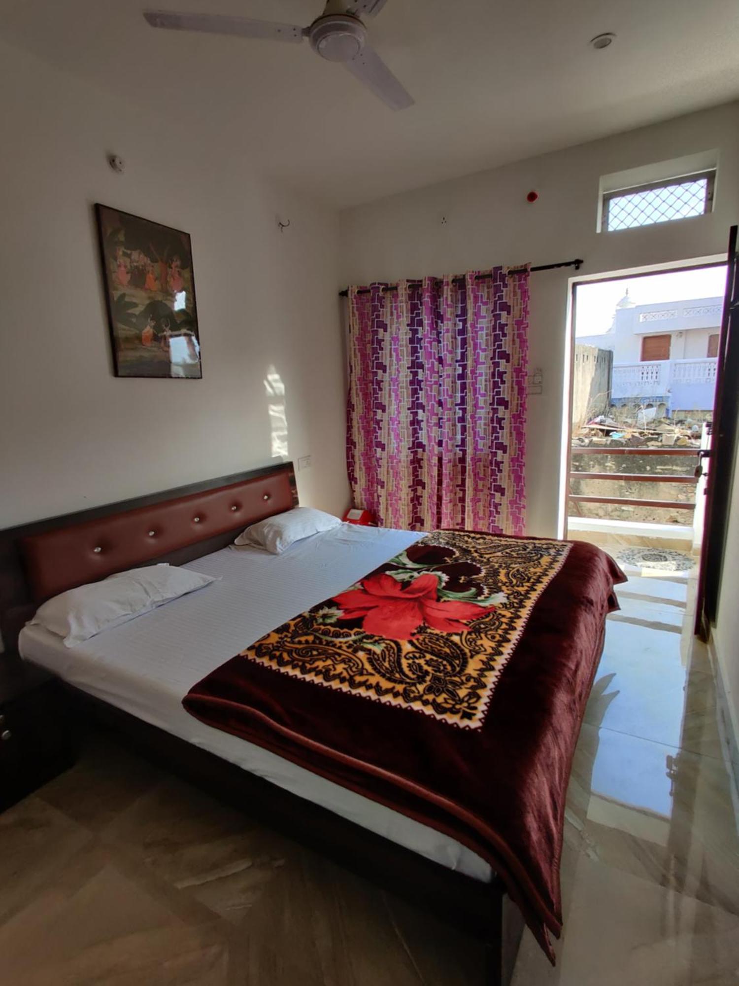 Varah Square Guest House プシュカル 部屋 写真